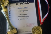 Puchar, dyplom i medal nadkomisarza Marka Dryki